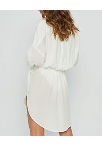 MARLU - Biała sukienka Santo. Kolor: biały. Materiał: len. Typ sukienki: koszulowe, wyszczuplające, asymetryczne. Styl: wakacyjny. Długość: mini #3