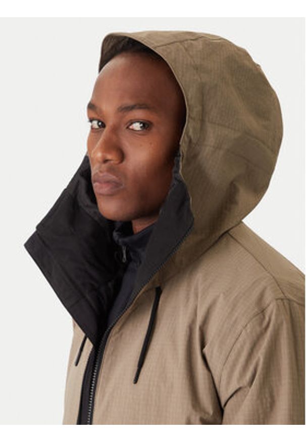 Quiksilver Kurtka snowboardowa Hight In The Hood JK EQYTJ03517 Brązowy Relaxed Fit. Kolor: brązowy. Materiał: syntetyk. Sport: snowboard