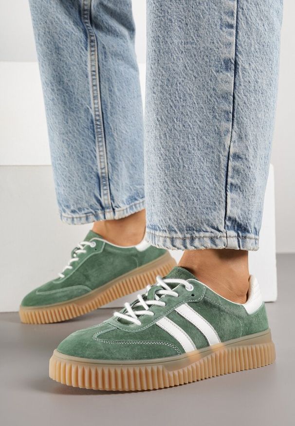 Born2be - Zielone Skórzane Sneakersy Klasyczne Tenisówki z Zamszu Naturalnego Teniresela. Nosek buta: okrągły. Zapięcie: sznurówki. Kolor: zielony. Materiał: zamsz, skóra. Obcas: na obcasie. Wysokość obcasa: niski