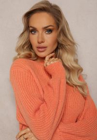 Renee - Pomarańczowa Sweterkowa Sukienka Prążkowana z Paskiem w Komplecie Sofiatti. Kolor: pomarańczowy. Materiał: prążkowany. Sezon: zima