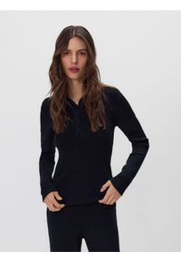 Reserved - Bluzka z kołnierzykiem - czarny. Kolor: czarny. Materiał: wiskoza, dzianina