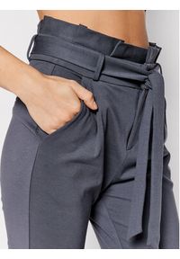Vero Moda Spodnie materiałowe Eva 10205932 Szary Loose Fit. Kolor: szary. Materiał: wiskoza #4
