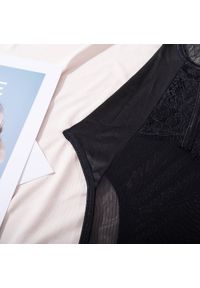 Intica - Body z koronką i ozdobnymi ramiączkami na specjalne okazje Minette. Kolor: czarny. Materiał: koronka. Wzór: koronka #3