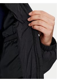 Joma Kurtka zimowa U-Tribe 902220 Czarny Regular Fit. Kolor: czarny. Materiał: syntetyk. Sezon: zima