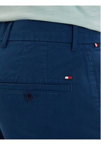 TOMMY HILFIGER - Tommy Hilfiger Szorty materiałowe Denton 9.5 MW0MW42351 Niebieski Slim Fit. Kolor: niebieski. Materiał: bawełna #3