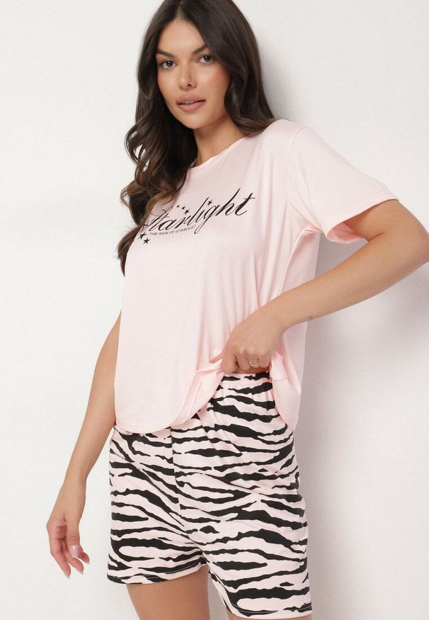 Born2be - Beżowy Bawełniany Komplet Piżamowy T-shirt i Szorty w Zebrę Milavira. Kolor: beżowy. Materiał: bawełna. Wzór: motyw zwierzęcy