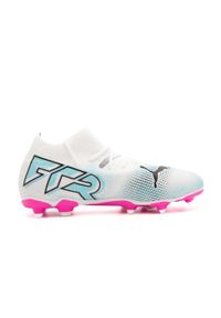 Buty Piłkarskie Puma Future 7 Match Fg/Ag Jr Dzieci. Kolor: biały, różowy, wielokolorowy. Materiał: syntetyk, materiał. Szerokość cholewki: normalna. Sport: piłka nożna