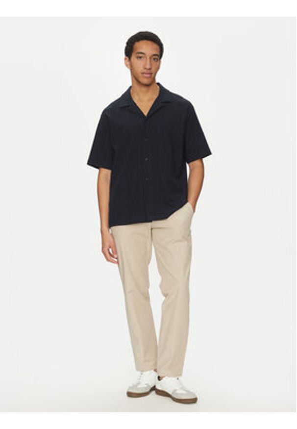 BOSS Koszula 50536745 Granatowy Relaxed Fit. Kolor: niebieski. Materiał: bawełna