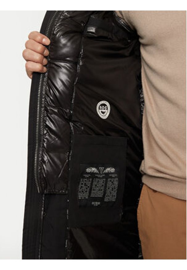 Guess Płaszcz zimowy M4BL44 WGJR2 Czarny Regular Fit. Kolor: czarny. Materiał: syntetyk. Sezon: zima