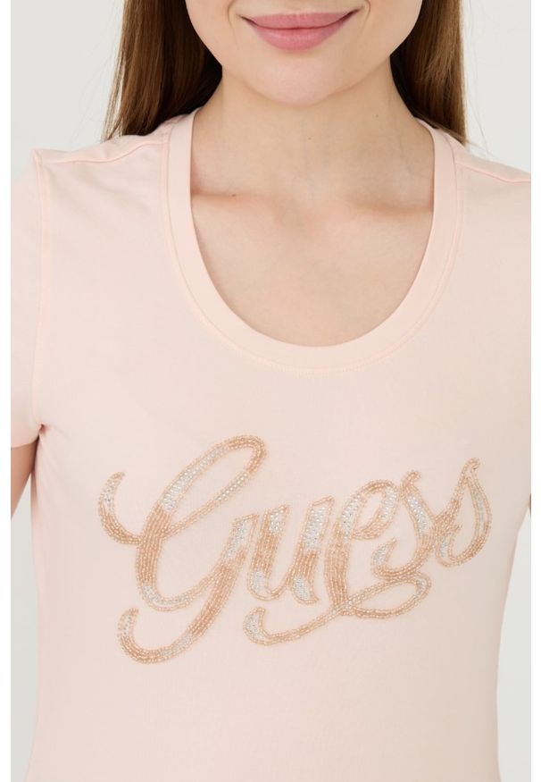 Guess - GUESS Różowy damski t-shirt Script, Rozmiar M. Kolor: różowy