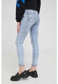 Answear Lab jeansy damskie medium waist. Kolor: niebieski. Styl: wakacyjny #3