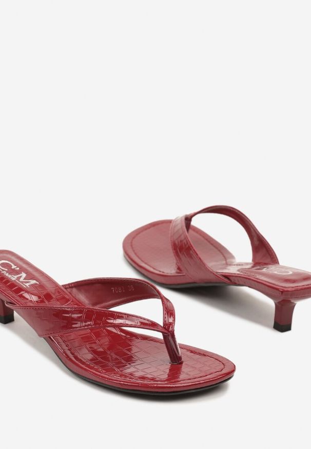 Renee - Bordowe Klapki Japonki Lakierowane na Kaczuszce Ulritia. Okazja: na spacer, na co dzień. Kolor: czerwony. Materiał: lakier. Sezon: lato. Obcas: na szpilce. Styl: elegancki, casual. Wysokość obcasa: średni