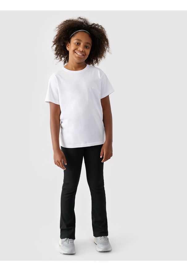 4f - 4F T-shirt gładki dziewczęcy - biały 122 (6-7 lat). Okazja: na co dzień. Kolor: biały. Materiał: dzianina, bawełna, jersey. Długość rękawa: krótki rękaw. Długość: krótkie. Wzór: gładki. Sezon: lato. Styl: klasyczny, sportowy, casual