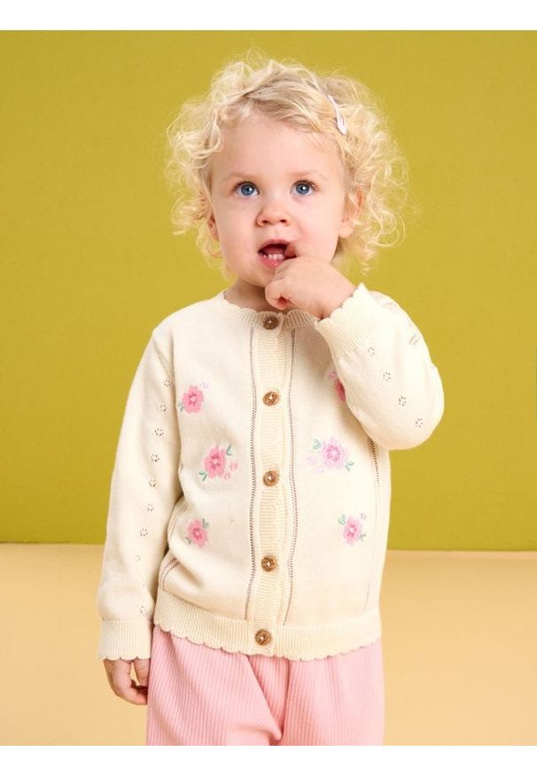 Sinsay - Bawełniany sweter kardigan z haftowanymi elementami - kremowy. Kolor: kremowy. Materiał: bawełna. Wzór: haft