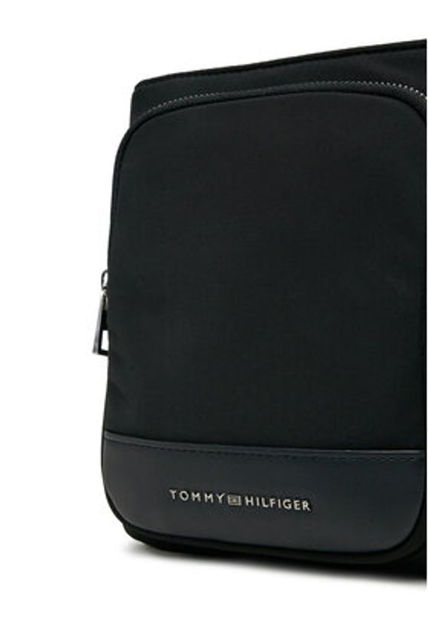 TOMMY HILFIGER - Tommy Hilfiger Saszetka Th Business Nylon Mini Crossover AM0AM13193 Czarny. Kolor: czarny. Materiał: materiał