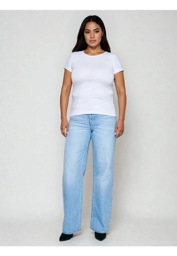 Big-Star - Koszulka damska z krótkim rękawem biała Classaca 101. Kolor: biały. Materiał: elastan, bawełna. Długość rękawa: krótki rękaw. Długość: krótkie