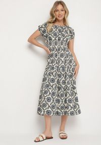 Born2be - Czarna Sukienka z Bawełną i Bufiastymi Rękawami Revilee. Okazja: na co dzień, na spacer. Kolor: czarny. Materiał: bawełna. Wzór: aplikacja. Styl: casual, elegancki #1