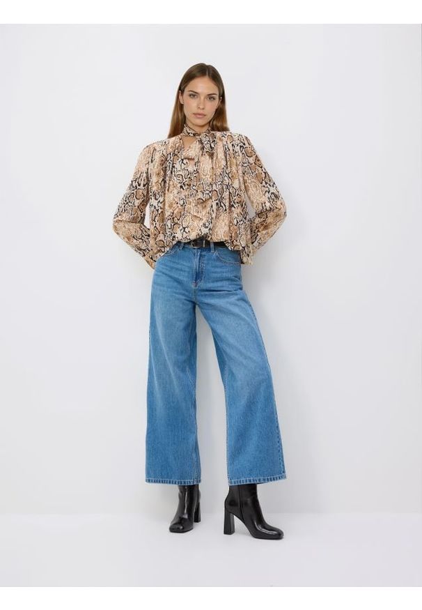 Reserved - Bluzka w zwierzęcy wzór - wielobarwny. Materiał: tkanina. Wzór: motyw zwierzęcy