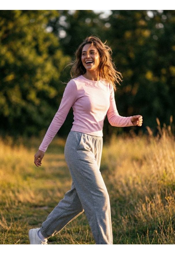 Sinsay - Bawełniana koszulka z długim rękawem - różowy. Kolor: różowy. Materiał: bawełna. Długość rękawa: długi rękaw. Długość: długie