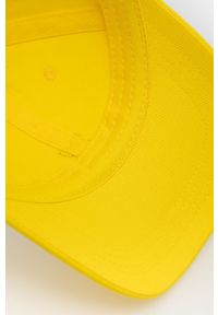 Lyle & Scott czapka bawełniana kolor żółty gładka. Kolor: żółty. Materiał: bawełna. Wzór: gładki #3