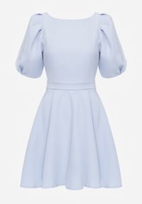 Renee - Niebieska Elegancka Sukienka z Bufiastymi Rękawami Odkrytymi Plecami i Wiązaniem Haritte. Kolor: niebieski. Typ sukienki: rozkloszowane. Styl: elegancki #4