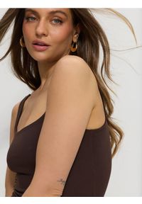Sinsay - Jednolite body na ramiączkach - brązowy. Kolor: brązowy. Długość rękawa: na ramiączkach. Wzór: jednolity