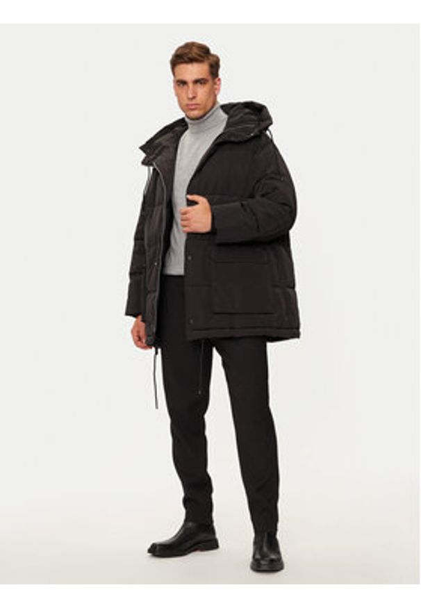 Armani Exchange Kurtka zimowa XM000021 AF10247 Czarny Regular Fit. Kolor: czarny. Materiał: syntetyk. Sezon: zima