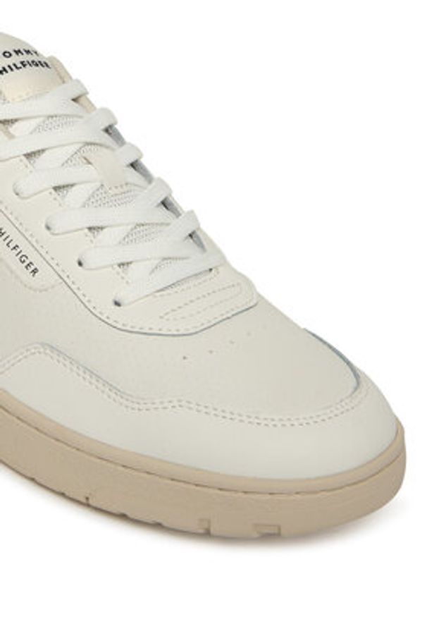 TOMMY HILFIGER - Tommy Hilfiger Sneakersy Th Basket Core FM0FM05629 Écru. Kolor: kremowy. Materiał: skóra
