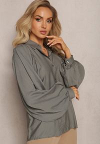 Renee - Ciemnozielona Koszula Nietoperz z Wiskozą Caile. Okazja: na co dzień. Kolor: zielony. Materiał: wiskoza. Styl: casual #4
