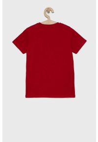 Guess T-shirt bawełniany dziecięcy kolor czerwony gładki. Okazja: na co dzień. Kolor: czerwony. Materiał: bawełna. Wzór: gładki. Styl: casual