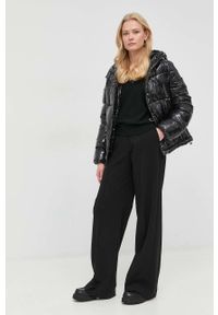 TwinSet - Twinset sweter wełniany damski kolor czarny lekki. Okazja: na co dzień. Kolor: czarny. Materiał: wełna. Długość rękawa: raglanowy rękaw. Styl: casual #4