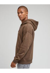 Lee - LEE GRAPHIC HOODIE MĘSKA BLUZA Z KAPTUREM TRUFFLE 112342476. Typ kołnierza: kaptur