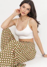 Born2be - Jasnozielone Szerokie Spodnie Kuloty z Szeroką Gumką i Ozdobnym Wzorem Pasie Henita. Okazja: na co dzień. Kolor: zielony. Styl: klasyczny, elegancki, casual #5