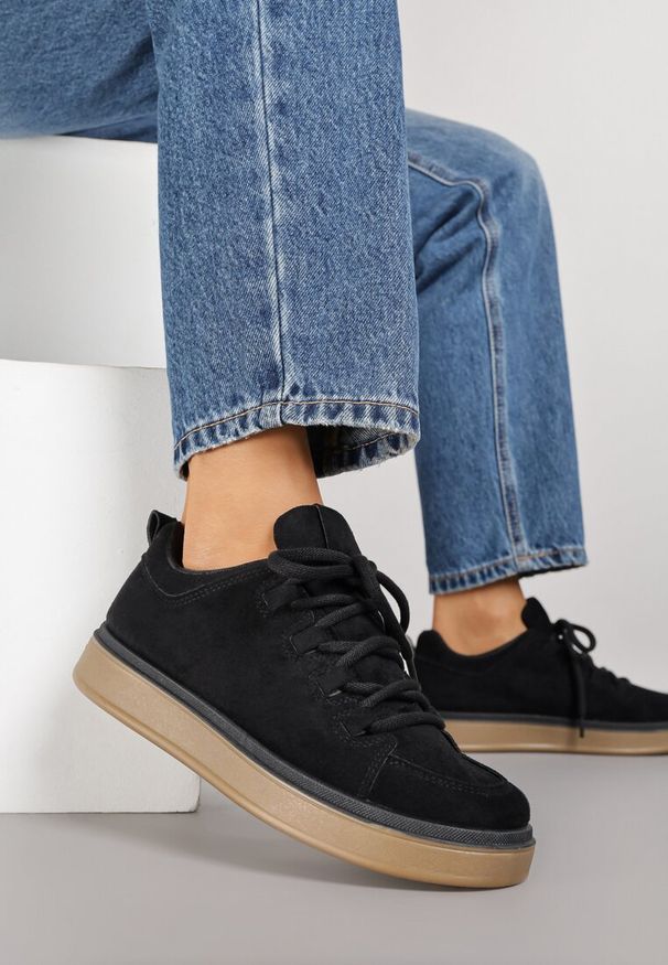 Born2be - Czarne Sneakersy na Kauczukowej Podeszwie Lurrive. Kolor: czarny. Materiał: kauczuk