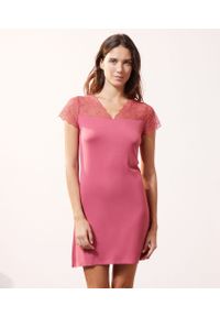 Liddy Lace Koszula Nocna Ze Wstawkami Koronki - Różowy - Etam. Kolor: różowy. Materiał: koronka. Długość: krótkie. Wzór: koronka #1