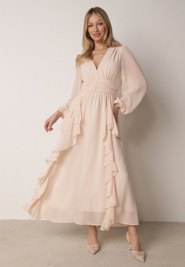 Born2be - Beżowa Romantyczna Sukienka Koktajlowa z Falbanami i Marszczeniem w Pasie Aranilla. Typ kołnierza: kołnierz z falbankami. Kolor: beżowy. Materiał: materiał, tkanina. Wzór: gładki, aplikacja. Typ sukienki: rozkloszowane. Styl: wizytowy