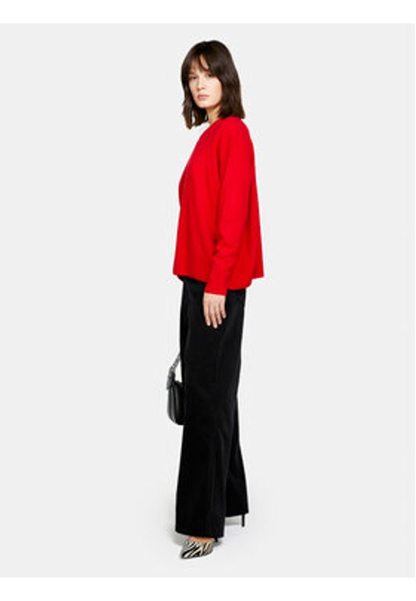 Sisley Sweter 1044M103K Czerwony Boxy Fit. Kolor: czerwony. Materiał: wełna