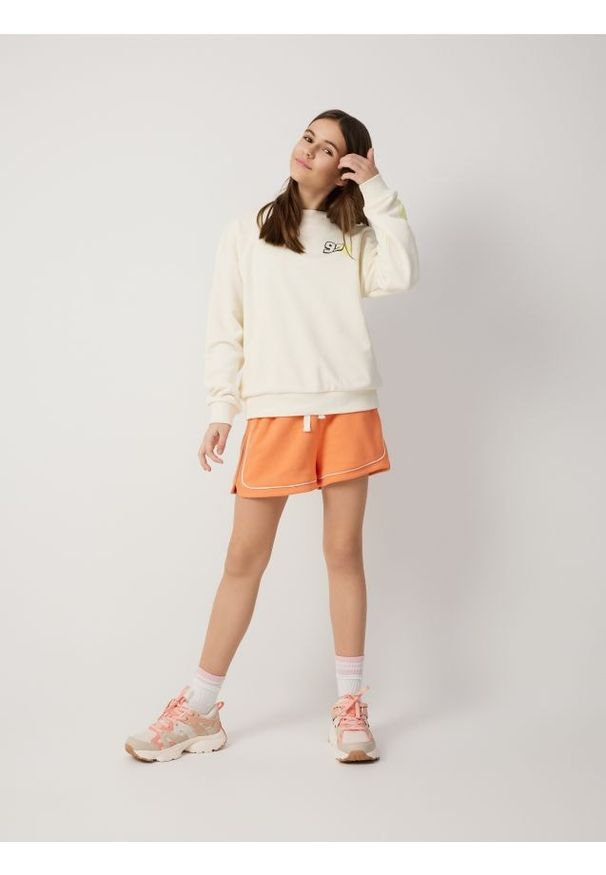 Reserved - Sportowe szorty - pomarańczowy. Kolor: pomarańczowy. Materiał: dzianina, bawełna. Styl: sportowy