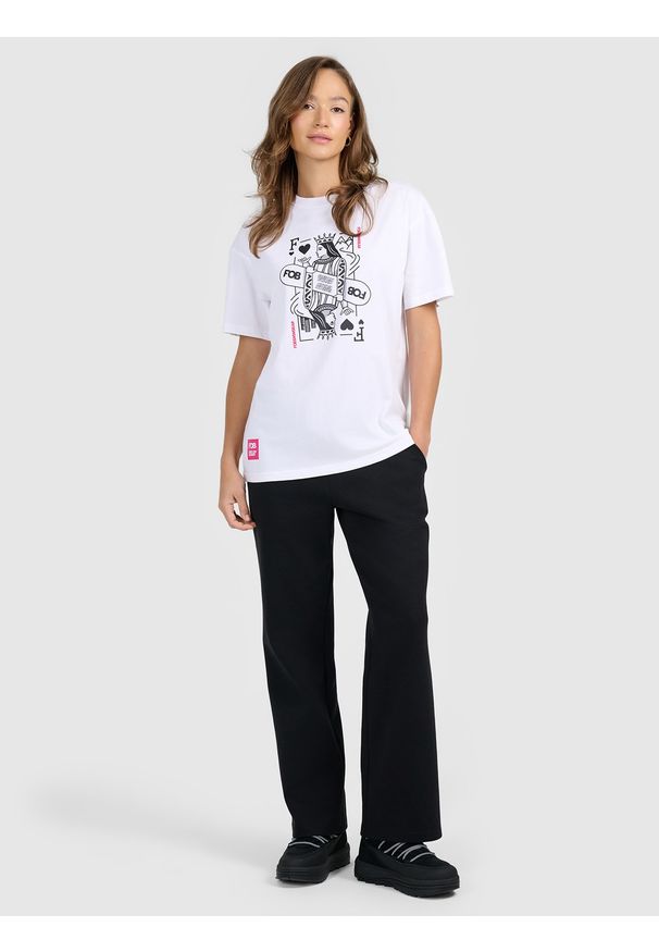 4f - 4F T-shirt loose z nadrukiem damski - biały M. Okazja: na co dzień. Kolor: biały. Materiał: dzianina, bawełna, materiał. Wzór: nadruk. Styl: casual