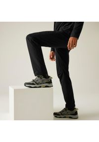 Regatta - Spodnie męskie zimowe ocieplane Highton. Kolor: czarny. Materiał: materiał. Sezon: zima. Sport: turystyka piesza #1