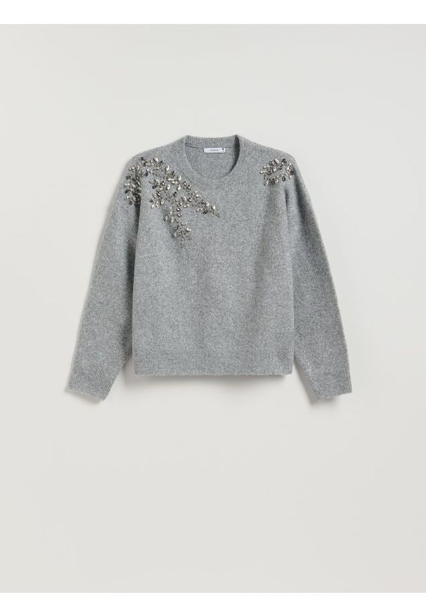 Reserved - Sweter z ozdobnymi aplikacjami - jasnoszary. Kolor: szary. Materiał: dzianina, wełna. Wzór: aplikacja