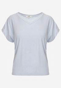 Born2be - Niebieski T-shirt z Wiskozy z Trójkątnym Dekoltem Achiore. Okazja: na co dzień. Kolor: niebieski. Materiał: wiskoza. Styl: casual, klasyczny #8