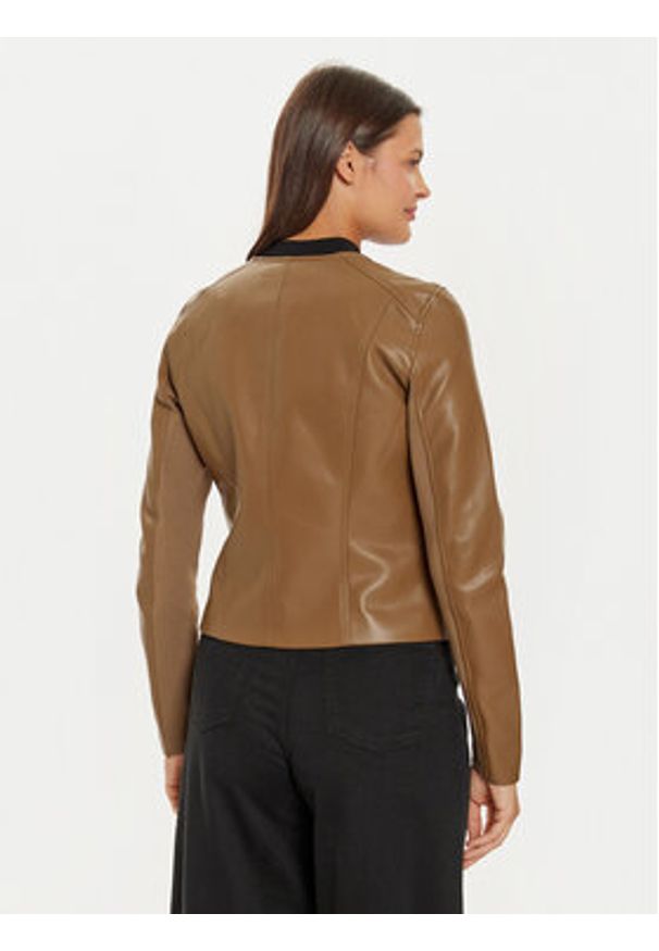 Vero Moda Kurtka z imitacji skóry Riley 10302441 Brązowy Slim Fit. Kolor: brązowy. Materiał: skóra