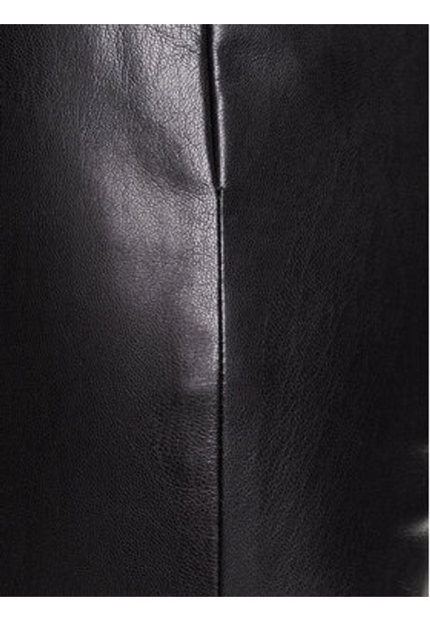 Guess Spodnie z imitacji skóry New Prescilla Petite W4BB18 WGIK0 Czarny Slim Fit. Kolekcja: petite. Kolor: czarny. Materiał: syntetyk