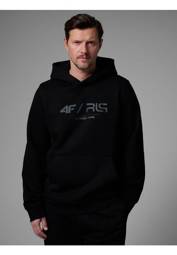4f - 4F Bluza dresowa regular z kapturem męska 4F x Robert Lewandowski - czarna XXL. Okazja: na co dzień, na spacer. Typ kołnierza: kaptur. Kolor: czarny. Materiał: dresówka. Wzór: nadruk. Styl: casual, sportowy