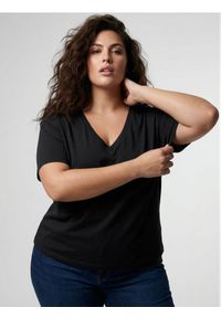 Sinsay - Bawełniana koszulka z dekoltem V Plus Size - czarny. Kolekcja: plus size. Kolor: czarny. Materiał: bawełna #1