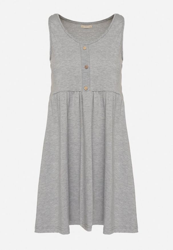 Born2be - Jasnoszara Sukienka o Rozkloszowanym Kroju na Szerokich Ramiączkach z Guzikami Jenovira. Okazja: na co dzień. Kolor: szary. Długość rękawa: na ramiączkach. Styl: casual