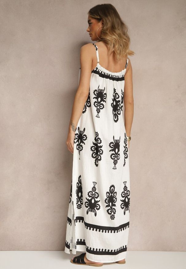 Renee - Biała Rozkloszowana Sukienka na Ramiączkach w Ornamentalny Print Reveleine. Okazja: na co dzień. Typ kołnierza: dekolt w serek. Kolor: biały. Długość rękawa: na ramiączkach. Wzór: nadruk. Styl: casual