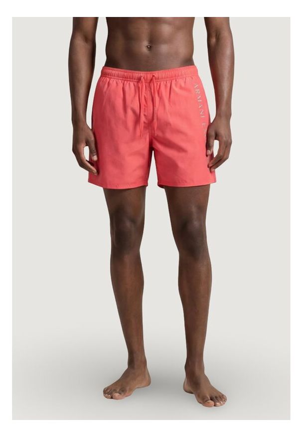 Armani Exchange Szorty kąpielowe XM000832 AF22573 U4029 Różowy Regular Fit. Kolor: różowy. Materiał: syntetyk