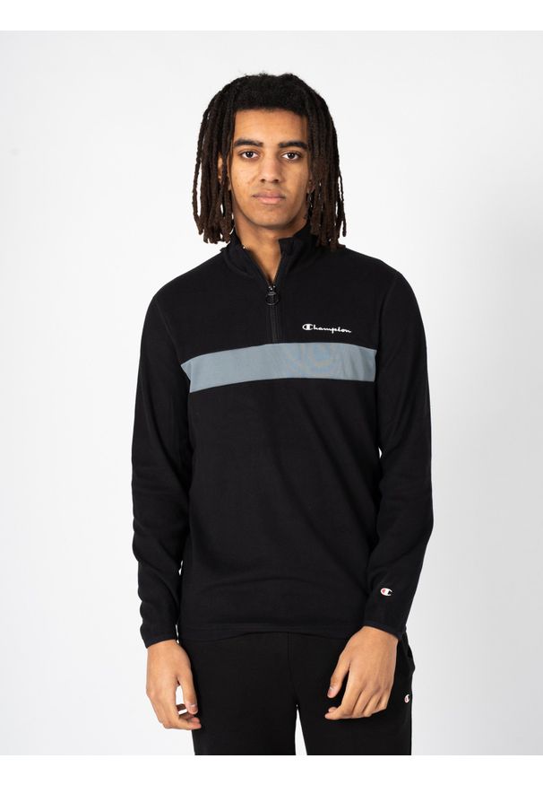 Champion Bluza | 218103 | Mężczyzna | Czarny. Okazja: na co dzień. Typ kołnierza: kołnierzyk stójkowy. Kolor: czarny. Materiał: poliester. Styl: sportowy, casual, elegancki